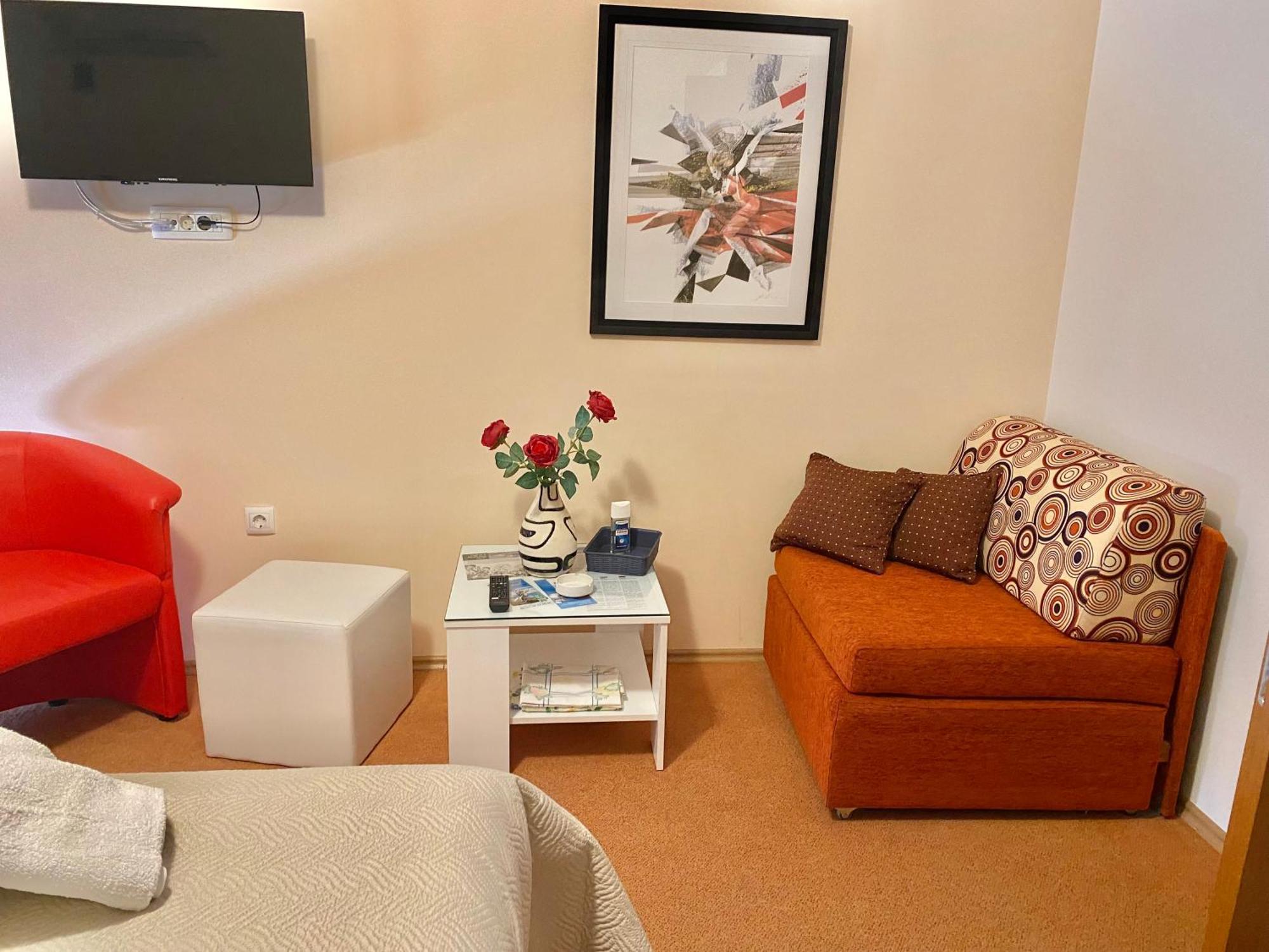 Family Apartments Vesna- 100 M Beach -Center 크리크베니카 외부 사진