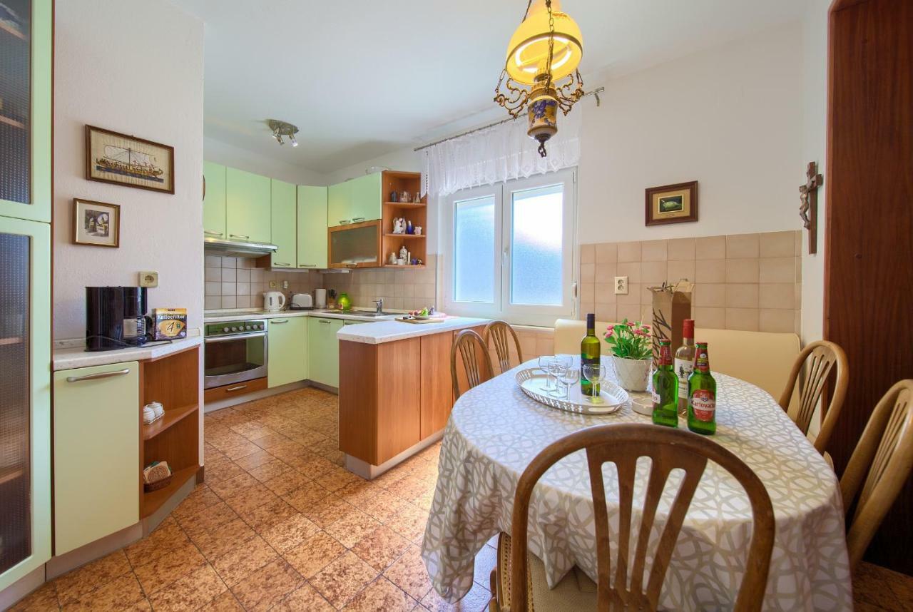 Family Apartments Vesna- 100 M Beach -Center 크리크베니카 외부 사진