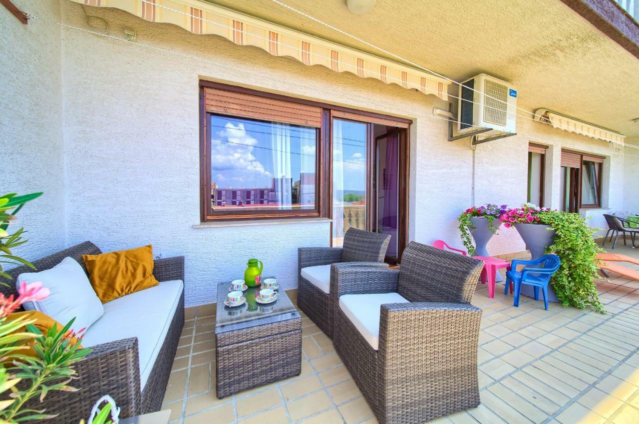 Family Apartments Vesna- 100 M Beach -Center 크리크베니카 외부 사진